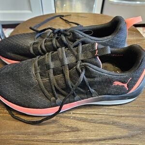 Puma Women's Black and Pink Sneakers